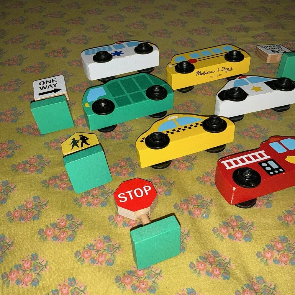 Melissa & Doug‎ Wooden Vehicles and Traffic Signs Playset Bus Police Fire truck